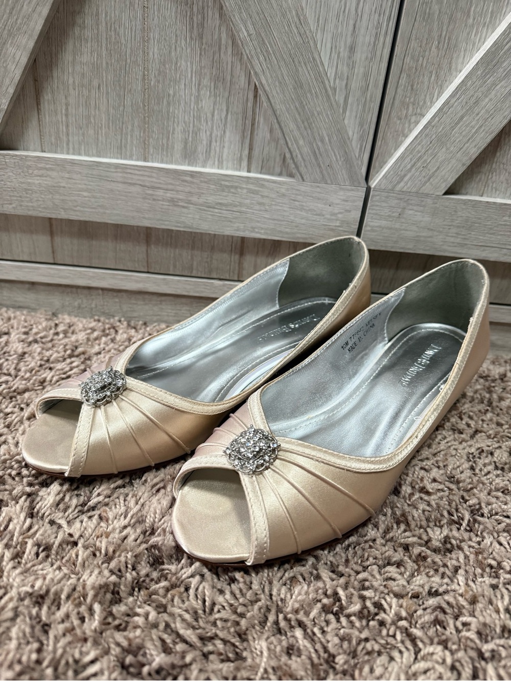 Elegant David's Bridal Kelsey Champagne Satin Peep-Toe Wedge Brooch Shoes (10)